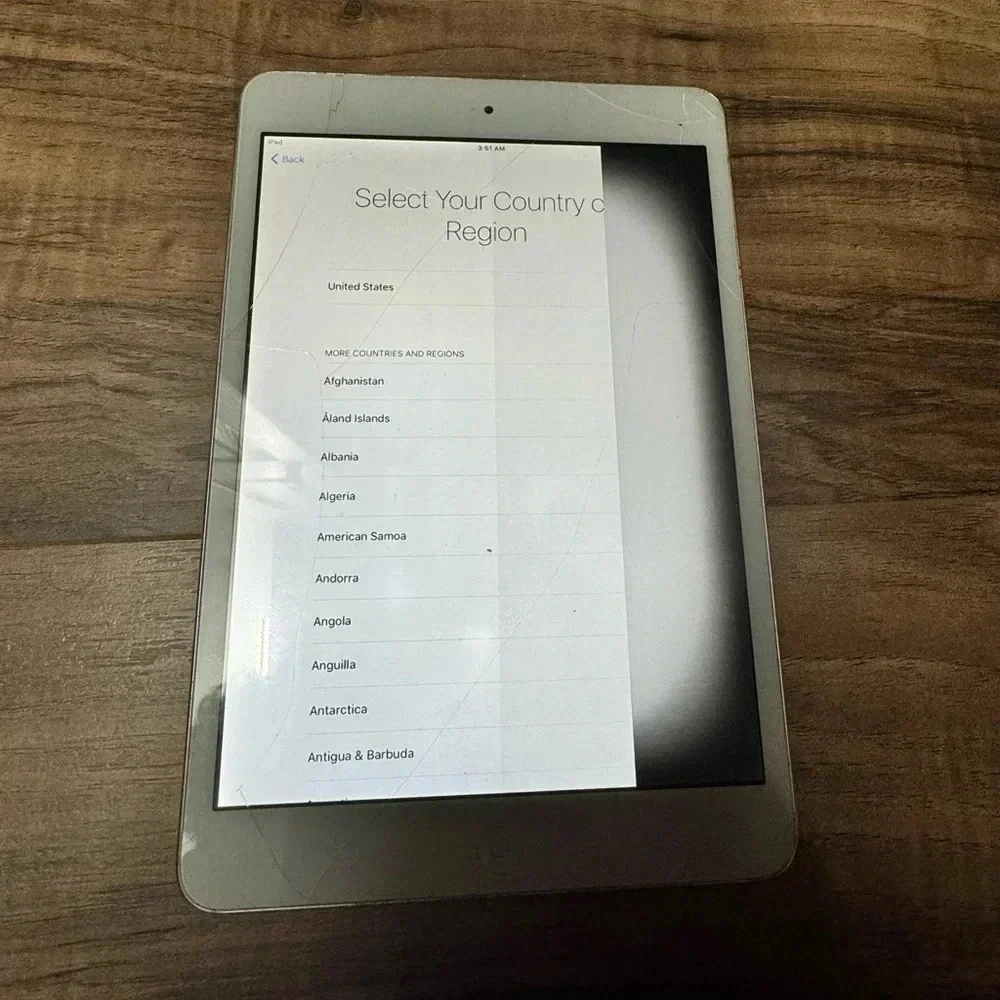 iPad mini 2nd gen model A1489 FOR PARTS APPLE